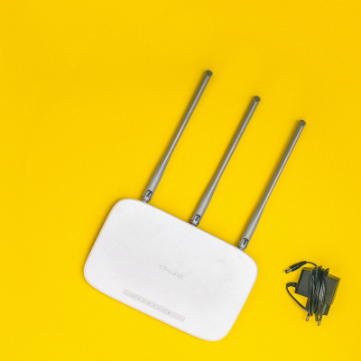 U kunt worden gevolgd via uw Wi-Fi- of Ethernet-MAC-adres